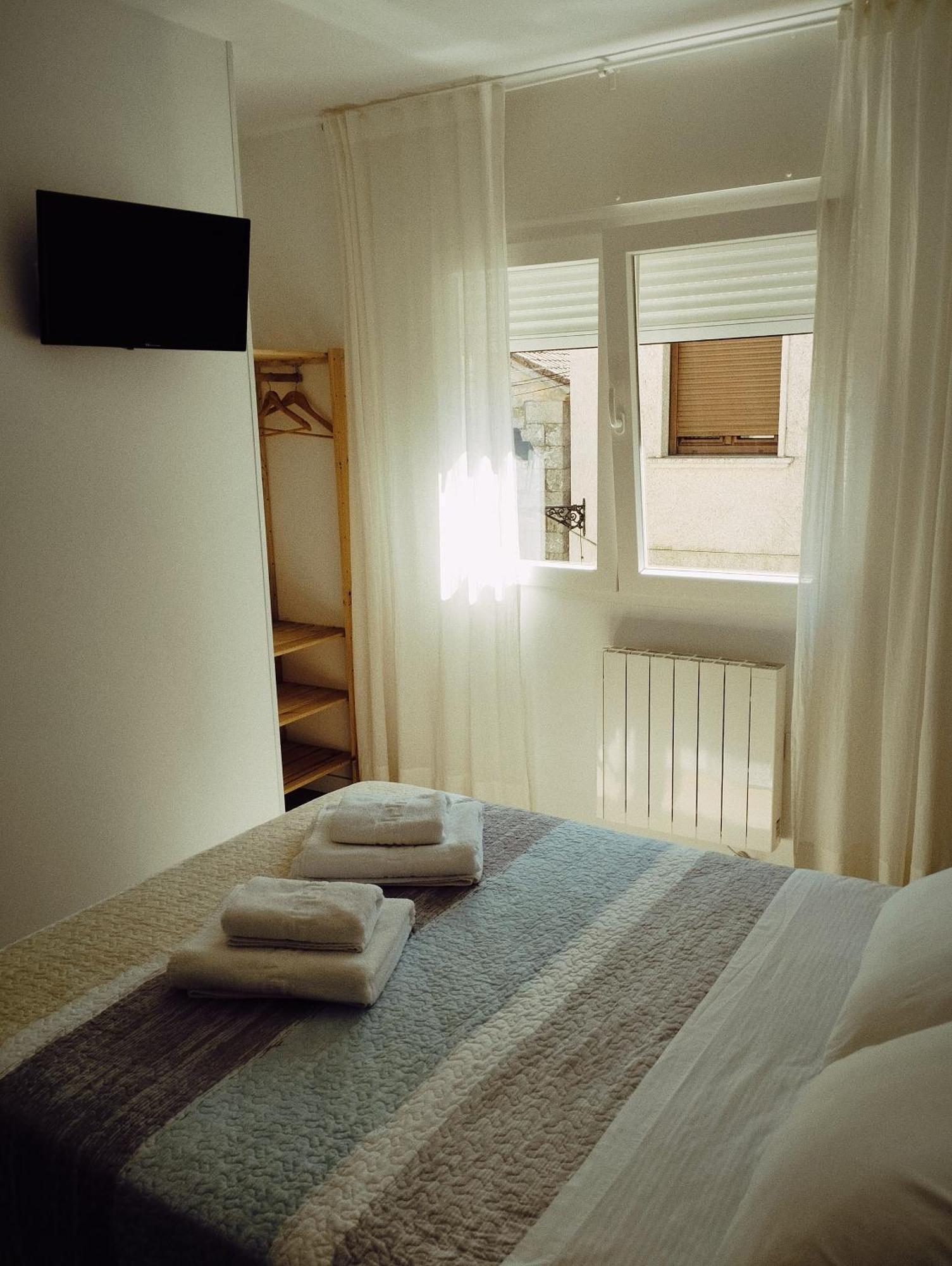 Apartamentos La Capilla Віланова-де-Ароуса Номер фото